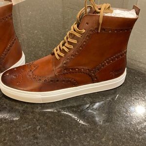 LEATHER CASUAL SNEAKERS